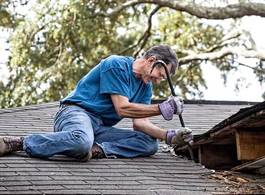 3 Areas Professionals Check During Roof Maintenance
